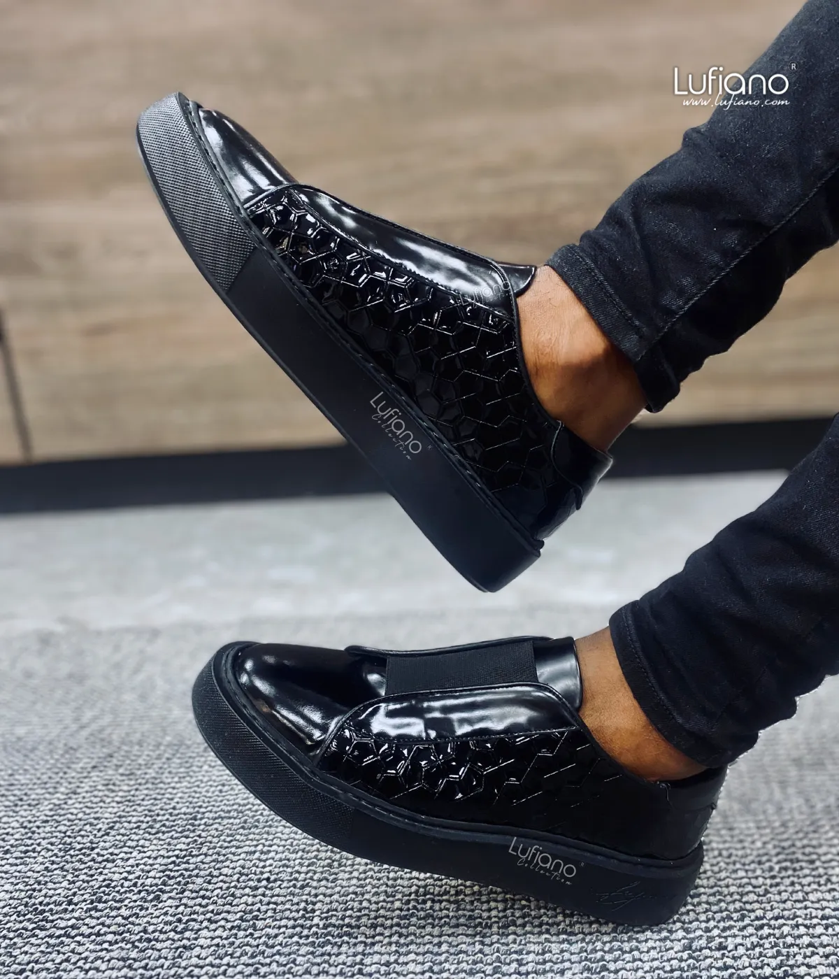 176  Lufiano Slip On : Black