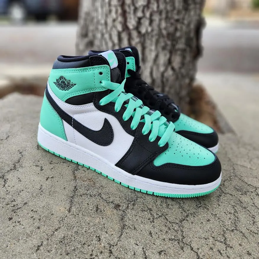 Air Jordan 1 Retro High OG GS 'GREEN GLOW WORM'